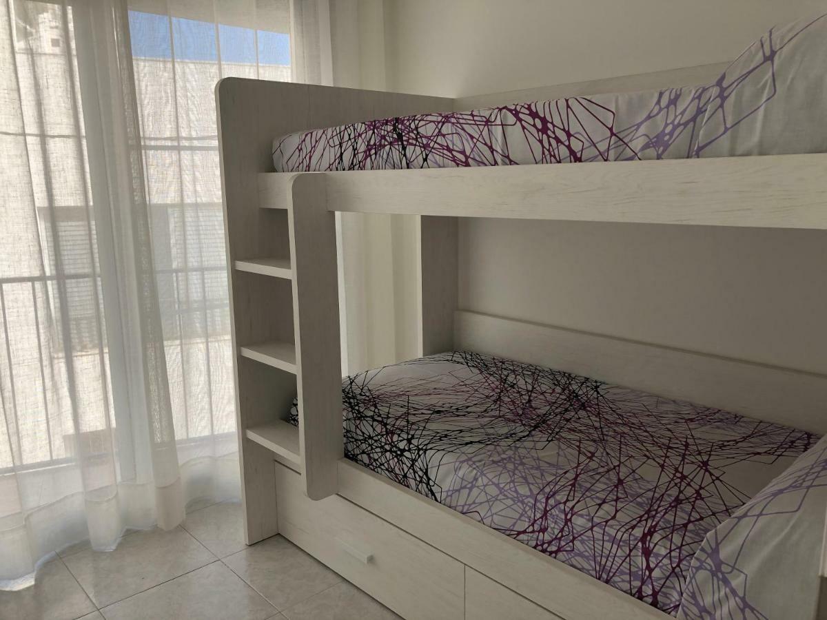 Apartamento David L'Ampolla Bagian luar foto