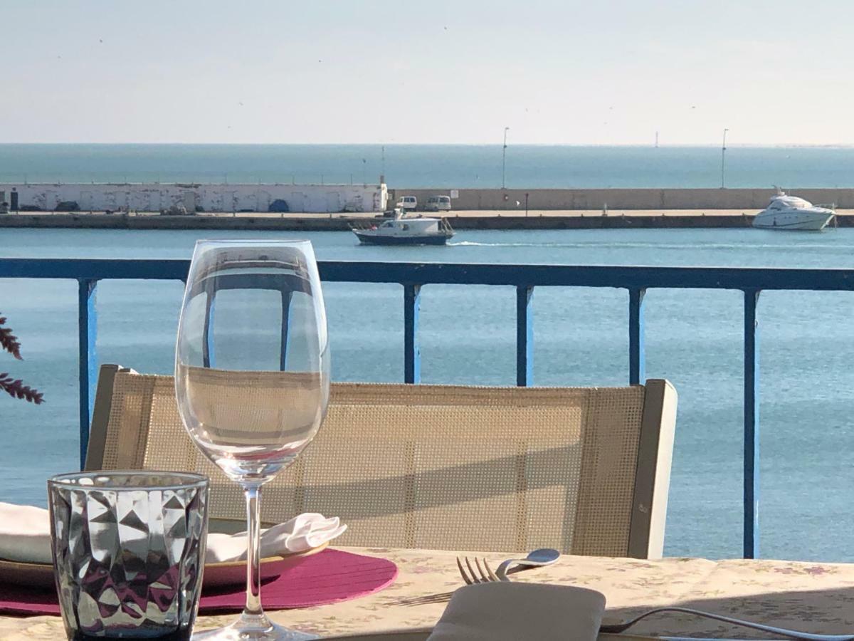 Apartamento David L'Ampolla Bagian luar foto