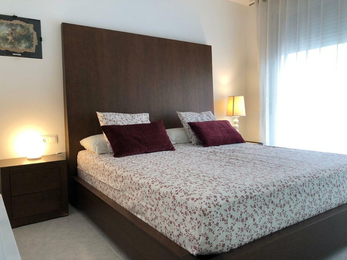 Apartamento David L'Ampolla Bagian luar foto